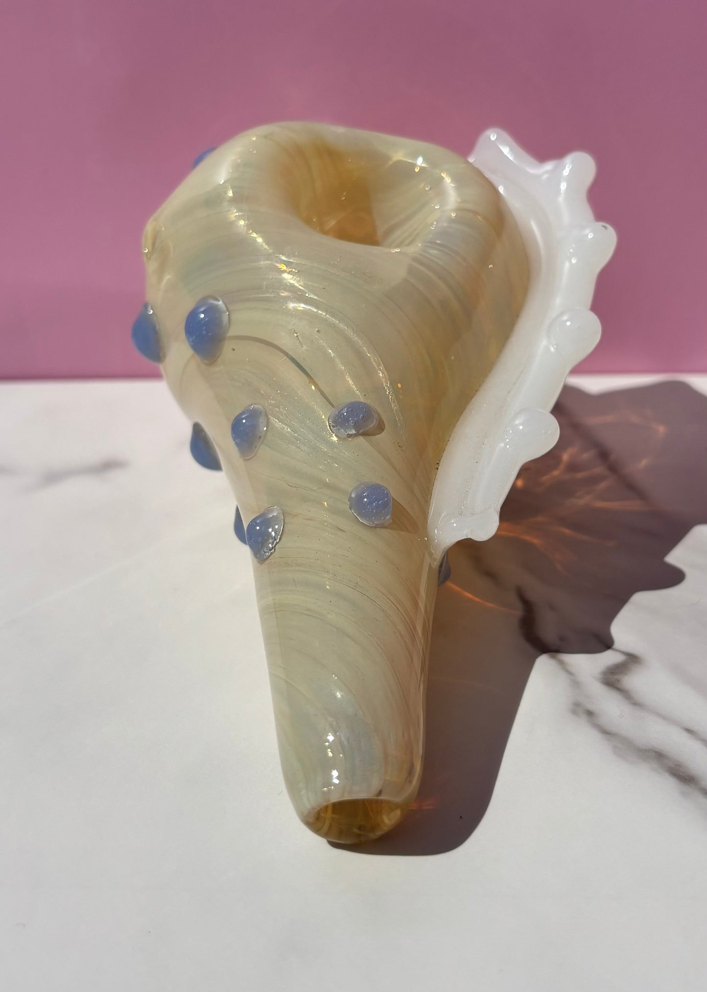 Seashell hand pipe